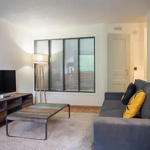 https://appartement-sun-valley.hotels-rhonealpes.com